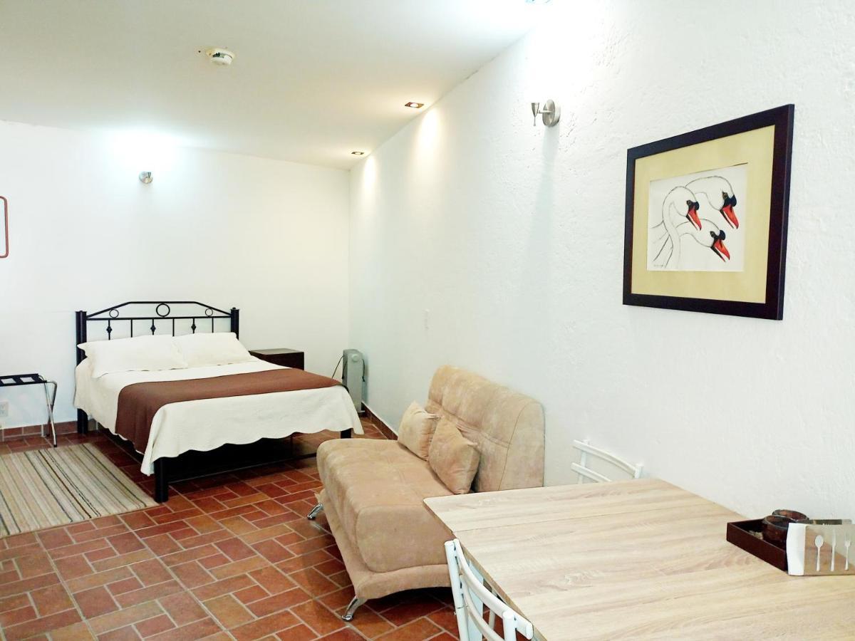 Suite 1-A Monasterio Garden House Welcome To San Angel Kota Meksiko Bagian luar foto