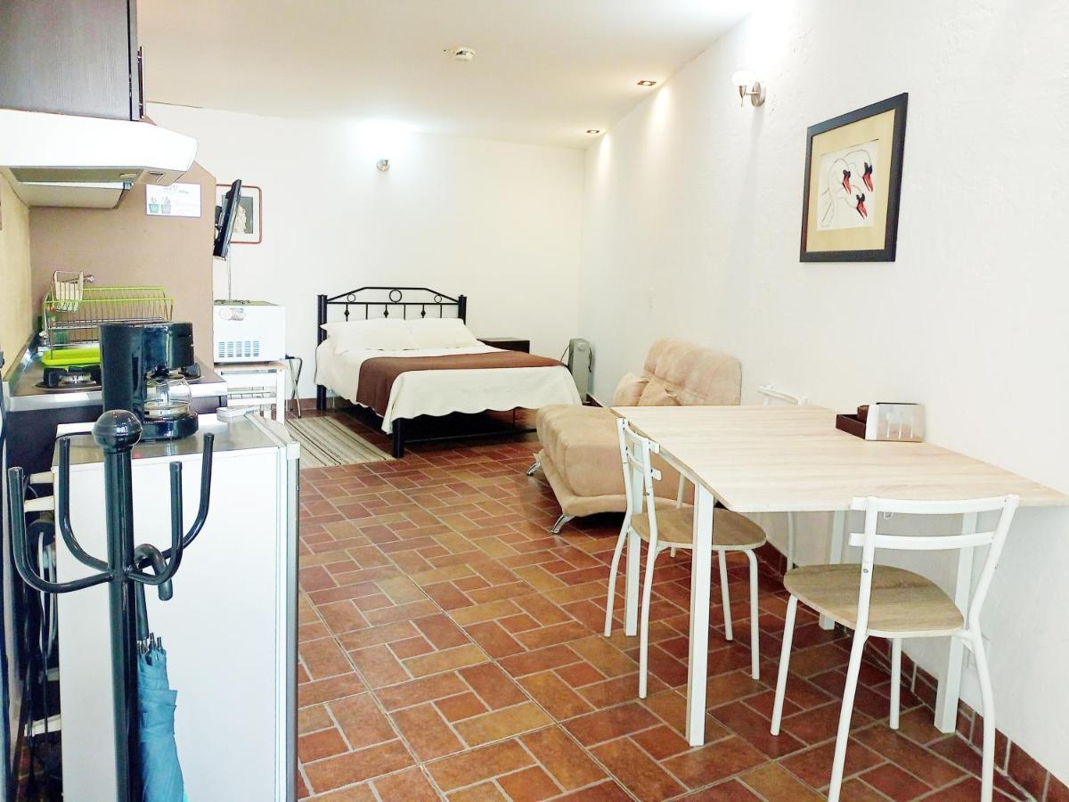 Suite 1-A Monasterio Garden House Welcome To San Angel Kota Meksiko Bagian luar foto